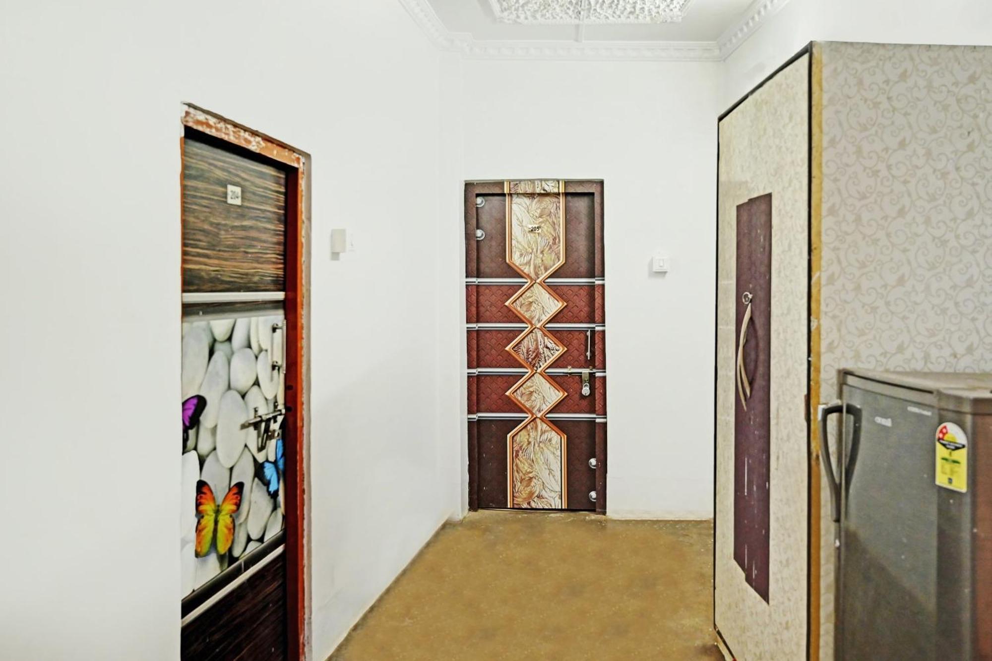 Hotel O Om Shanti Inn Kolkata Bagian luar foto