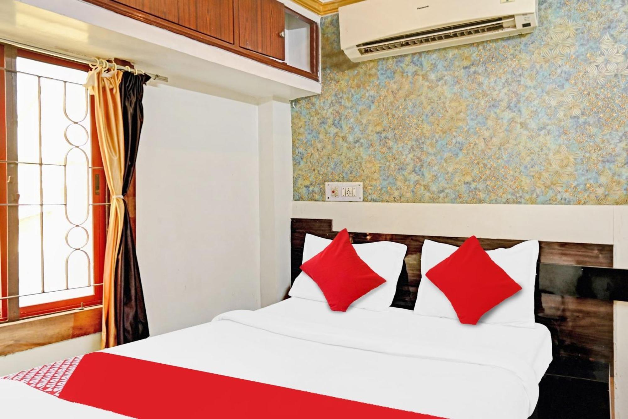 Hotel O Om Shanti Inn Kolkata Bagian luar foto