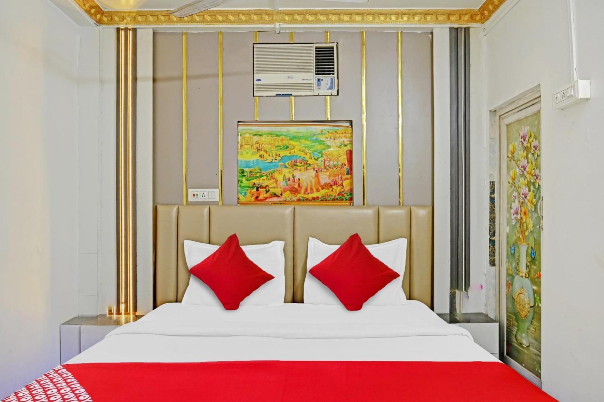 Hotel O Om Shanti Inn Kolkata Bagian luar foto